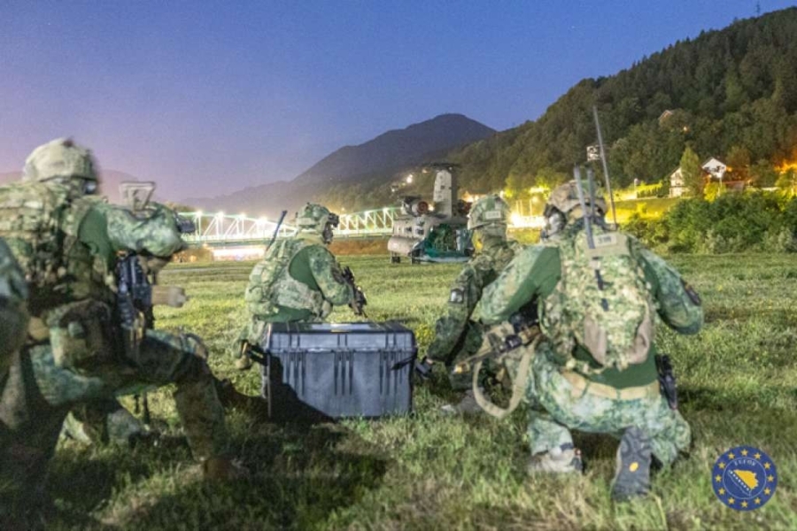 AKTIVIRALI I AVIJACIJU: EUFOR izveo združenu vježbu nedaleko od Foče, uoči...