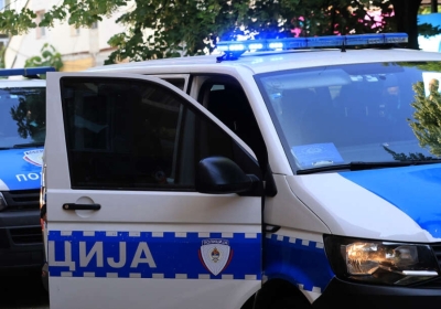 FOČAK OPTUŽEN ZA POKUŠAJ UBISTVA: Zatekao bivšu suprugu s drugim muškarcem pa nasrnuo čakijom