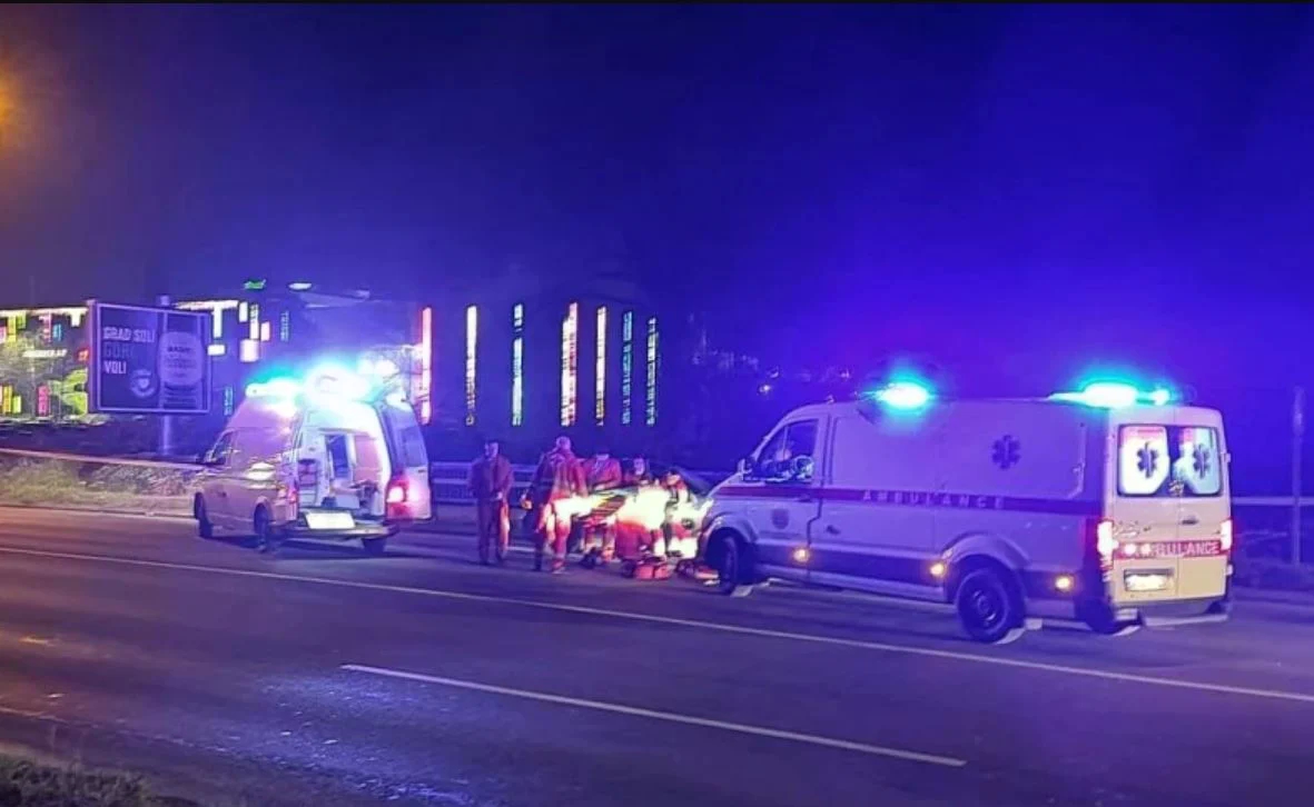 Koban bio izlazak iz autobusa: Poznato ko je sinoć stradao u teškoj nesreći na M-17