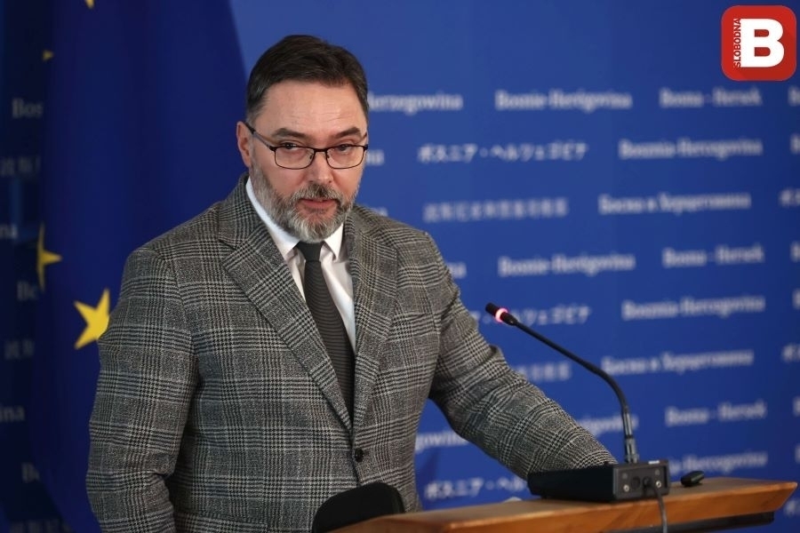 KOŠARCA POGODILO ŠTO OPOZICIJA U RS SLAVI ORBANOV PORAZ: 'Radujete se kao bošnjački političari'