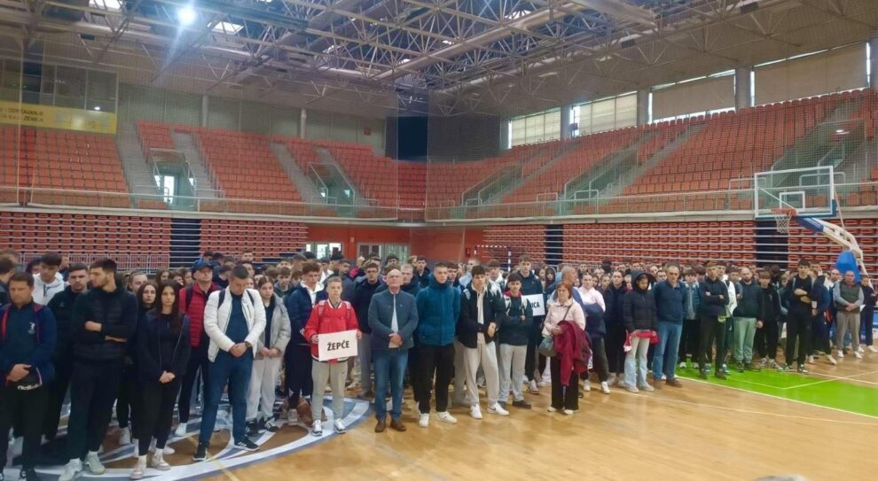 Počele Male olimpijske igre u košarci: Više od 300 učenika na kantonalnom takmičenju u Zenici