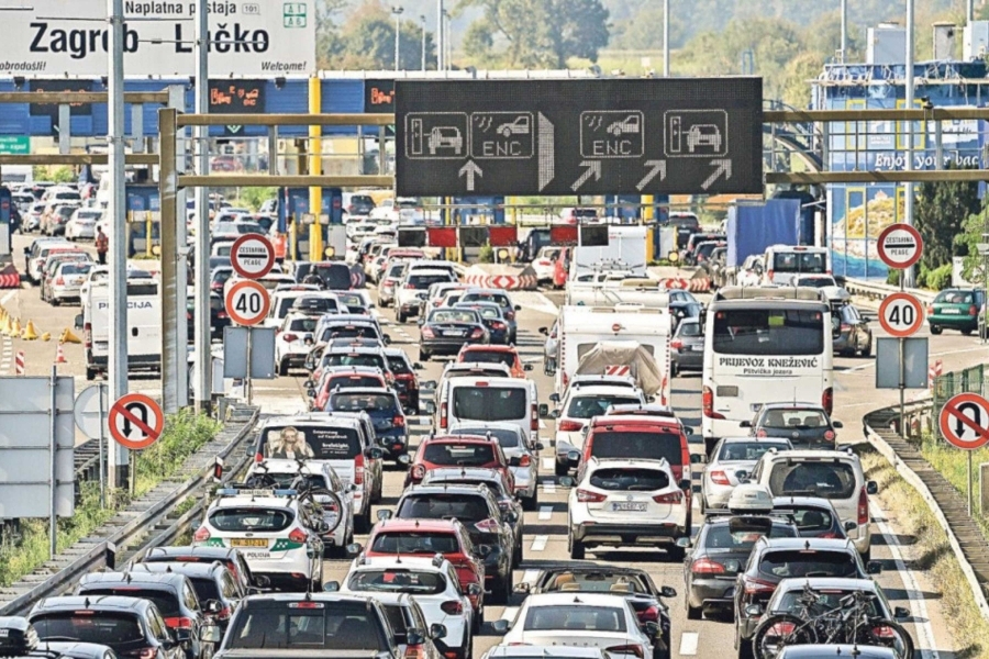 PAMET U GLAVU: Ovo nemojte nikada raditi na autocesti u Hrvatskoj, kazne su i do 1.000 EURA