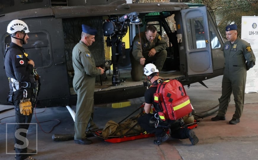 Cilj je spašavanje života: SAD donirale OSBiH helikoptersku dizalicu vrijednu 352 hiljade dolara