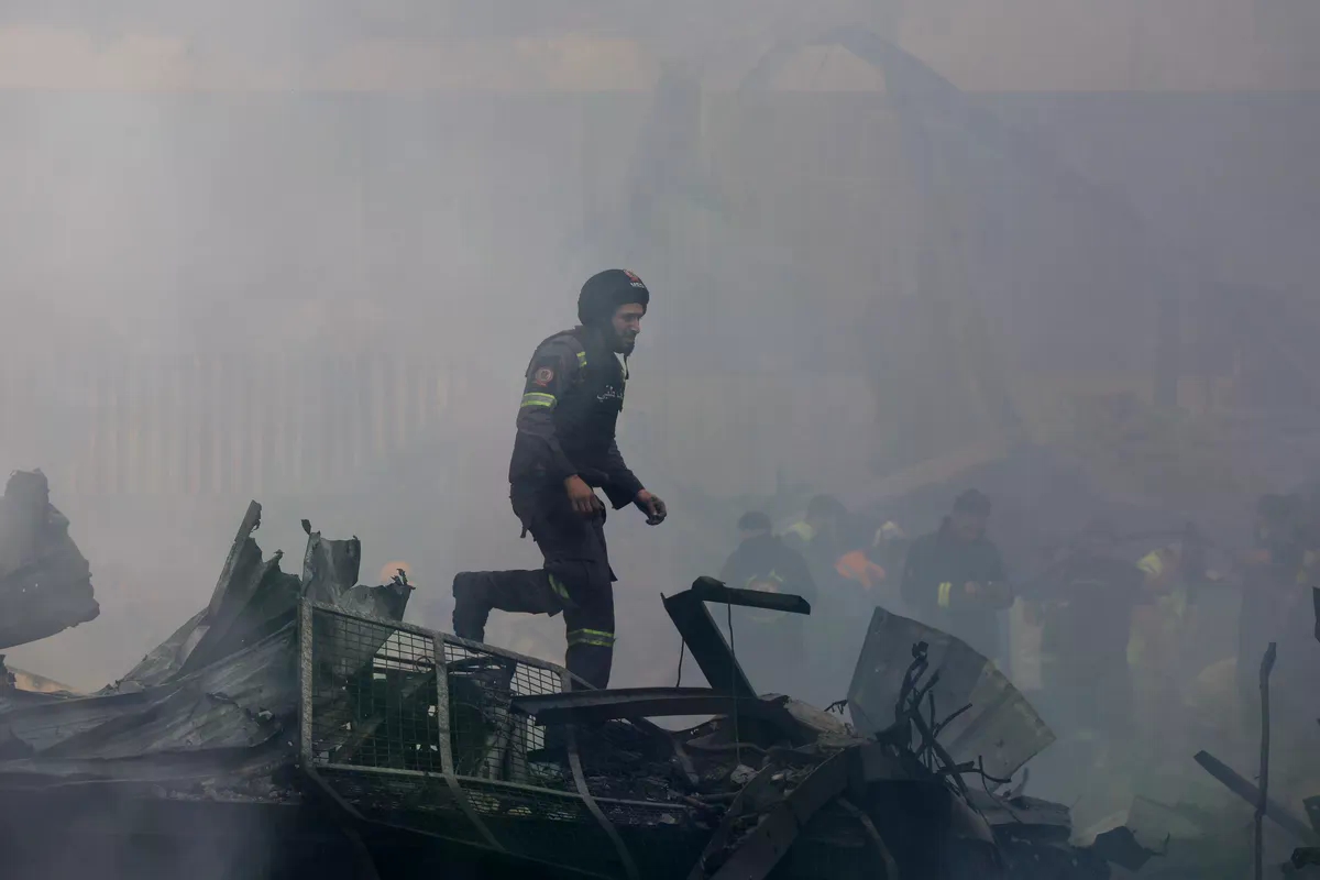 Trump tražio prekid napada, Izrael bombardovao Tir