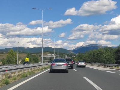 Kolovozi uglavnom suvi, magla u kotlinama i duž rijeka
