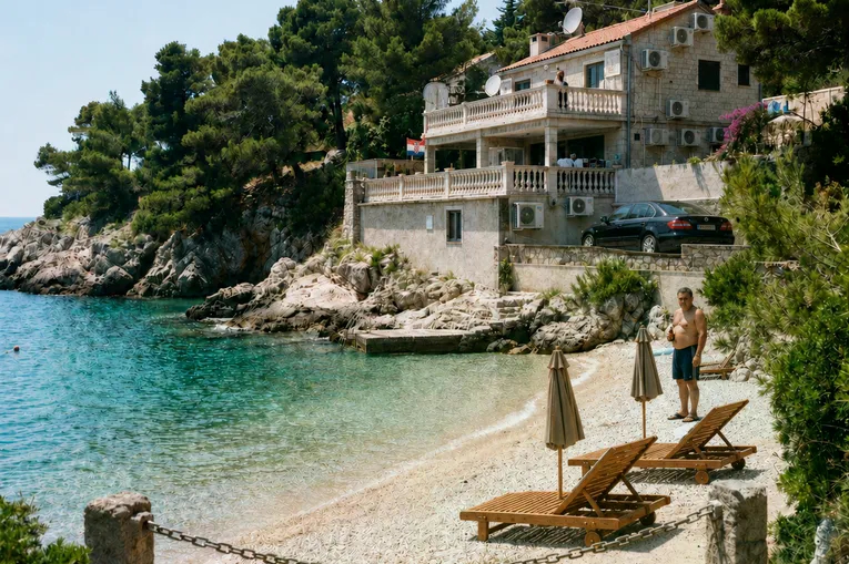 Možete li na plažu ispred tuđe vile? Evo šta kaže zakon