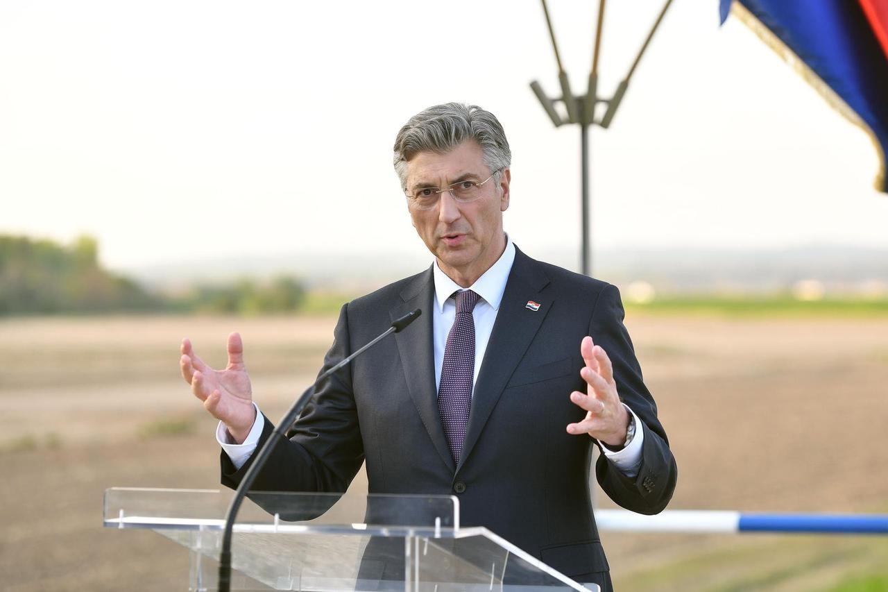 Plenković u Jasenovcu o pozdravu ZDS: 'Što se tiče te jedne jedine pjesme...'