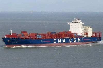 Otvorena vatra na francuski brod u Hormuškom moreuzu