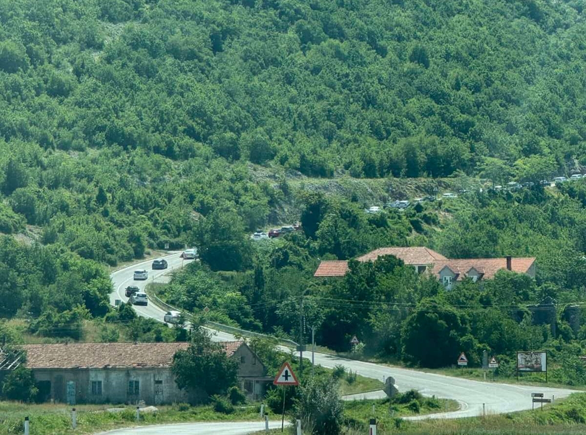 "Zatvorite prelaz na Zupcima, ali nemojte više zaje*avati narod"