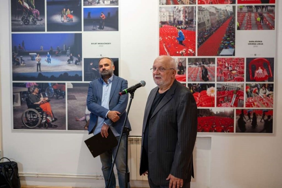 NASTUPALI NA TRI KONTINENTA: Velika izložba '20 godina East West Centra Sarajevo' otvorena u Umjetničkoj galeriji BiH