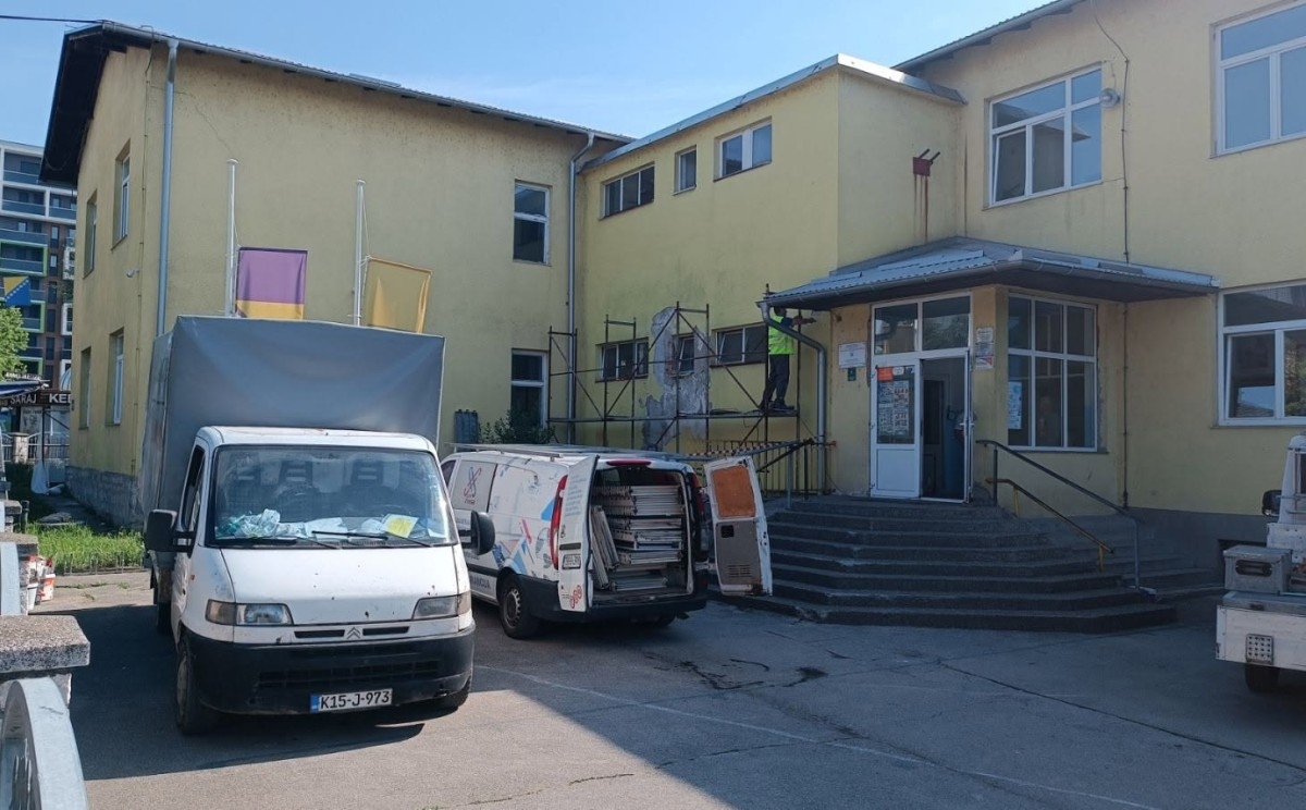Sigurnije i ugodnije okruženje za učenje i rad: Započeli radovi na rekonstrukcij pet škola u TK