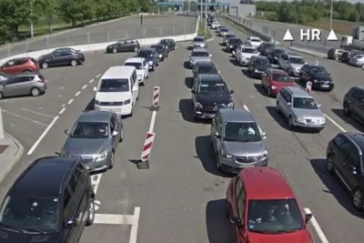 Pojačan promet vozila na graničnim prijelazima Deleuša, Izačić i Zupci