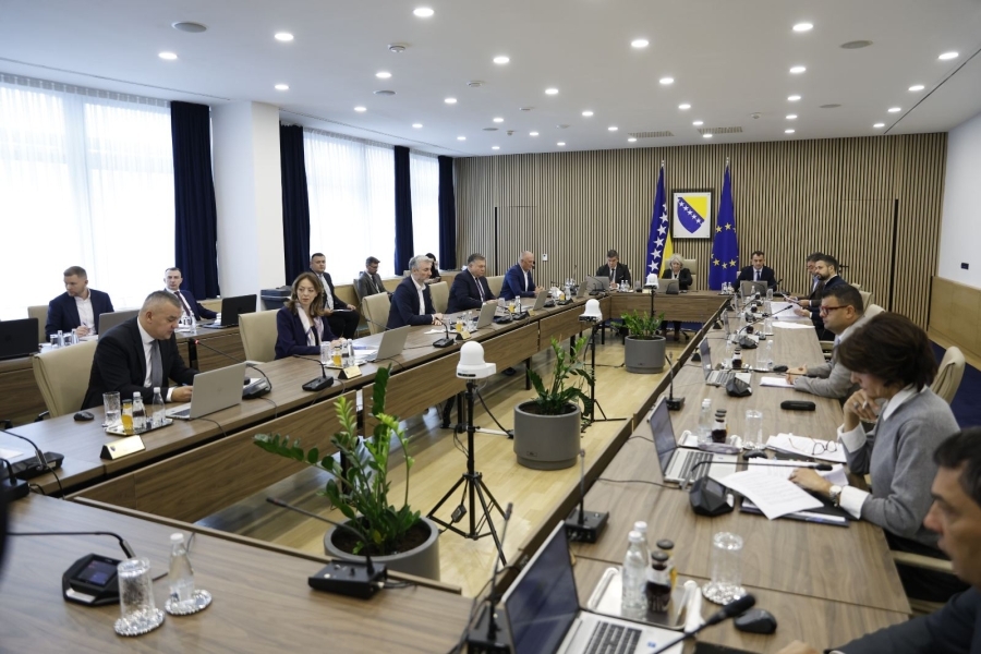 VEĆE PLATE ZA FUNKCIONERE: Vijeće ministara BiH izdvaja dodatnih 150 miliona KM za plate i regrese