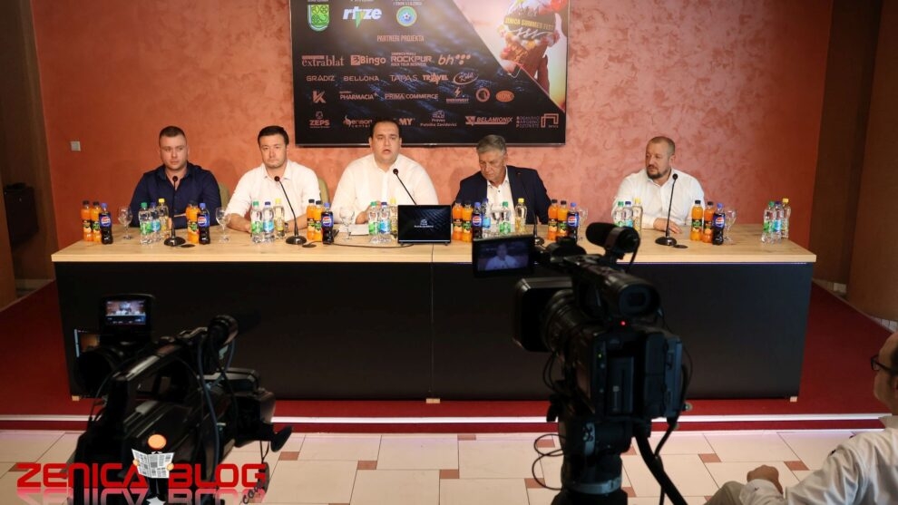 VIDEO: “Predstavljen program Zenica Summer Festa 2026” Saša Matić, Darko Lazić, Adi Šoše, Slađa Alegro i brojne zvijezde stižu u Zenicu