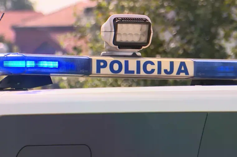 Pronađena tijela žene i muškarca, policija na nogama