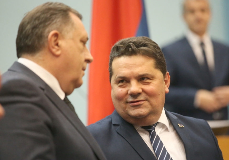 VLASTI RS PROTIV USTAVNIH PROMJENA KOJE JE PREDLOŽIO FORUM ZA SARADNJU I ISTRAŽIVANJE: 'To su želje za Djeda Mraza'