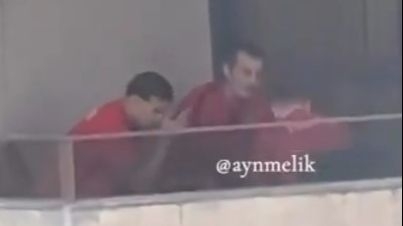 Skandal na Mundijalu: Bivši saigrač Edina Džeke uhvaćen kako puši džoint?