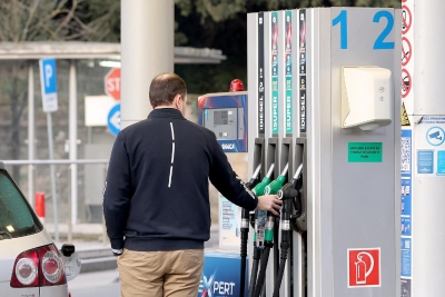 Koje su zemlje najviše osjetile skok cijena goriva zbog rata u Iranu?