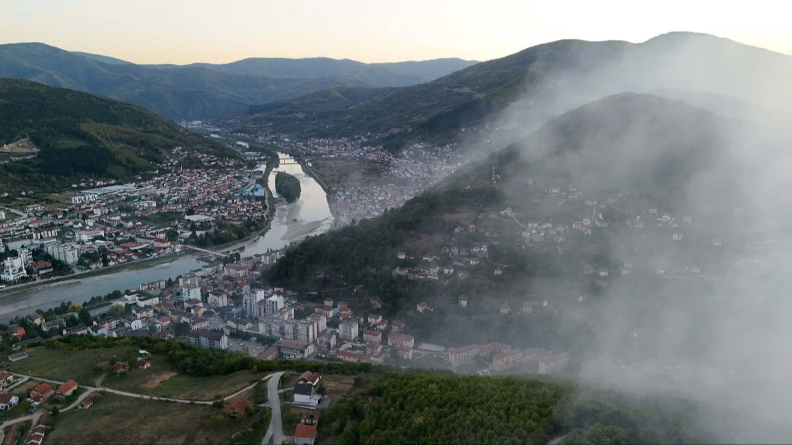 Goražde proglasilo stanje nesreće: Požar na deponiji