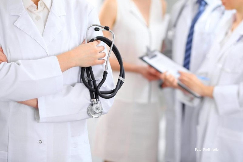 Štrajk hiljade medicinskih radnika zbog plata: Funkcioniše samo hitna pomoć