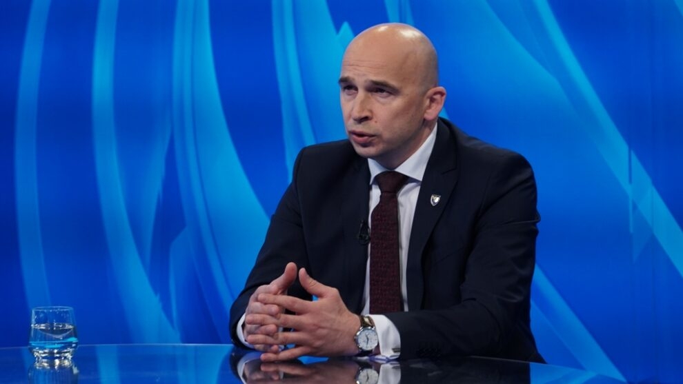 Pivić: Ne smijemo dopustiti gašenje ‘Željezare Zenica’, Vlada FBiH se ne bavi bitnim problemima
