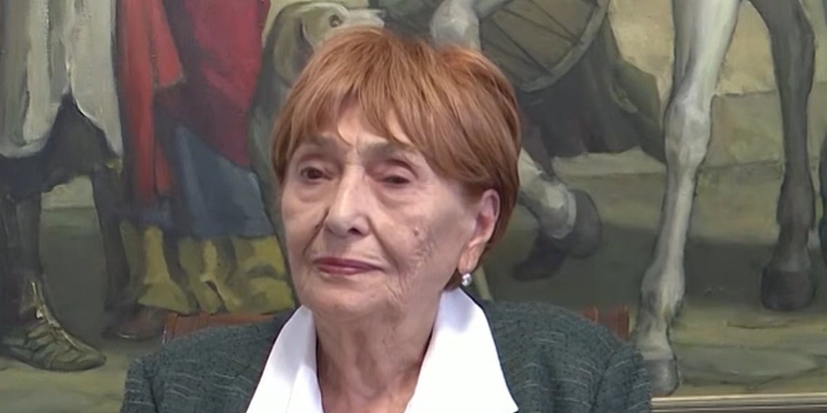 SNS tvrdi da je napadnuta majka Aleksandra Vučića, za incident optužuju pristalice Studentske liste