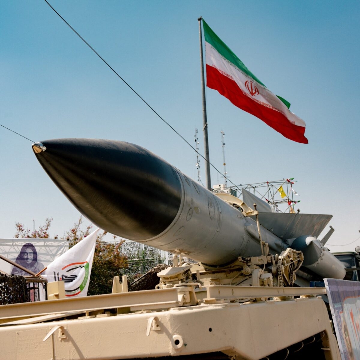 Iran prekinuo svu komunikaciju sa SAD-om, Hormuz ponovo blokiran