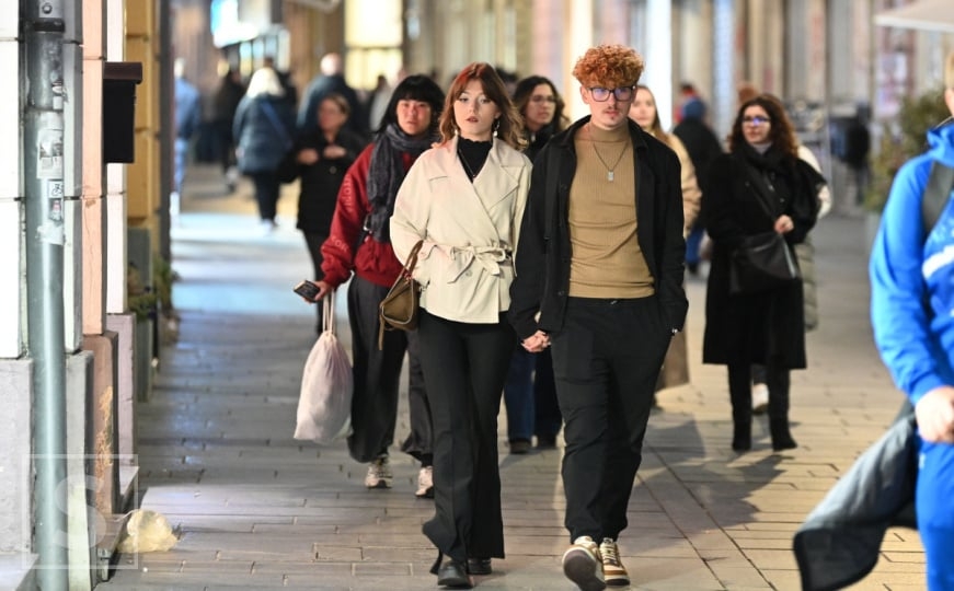 Sarajevska ulična moda u jesenjem izdanju: Topli komadi i elegantni detalji