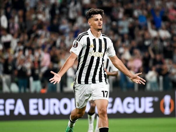 Kerim Alajbegović slavi 19. rođendan, Juventus mu čestitao na bosanskom jeziku
