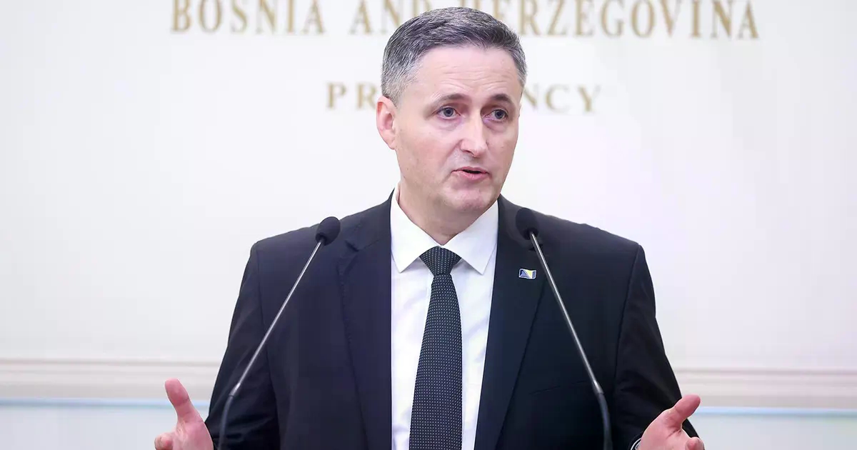 Bećirović: Rezolucija o Srebrenici jedna od najvećih diplomatskih i moralnih pobjeda BiH