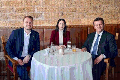 Opozicioni lideri na sastanku