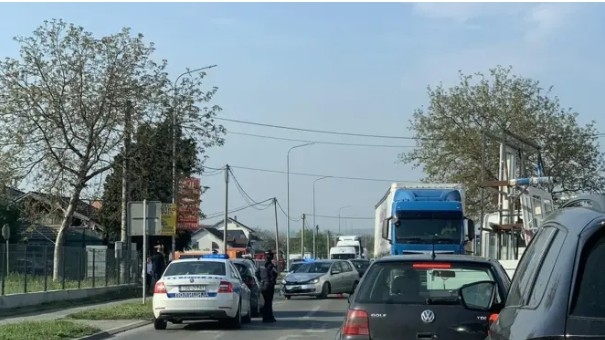 Teško povrijeđen u sudaru kod Laktaša: Motociklista nakon liječenja otpušten iz UKC RS