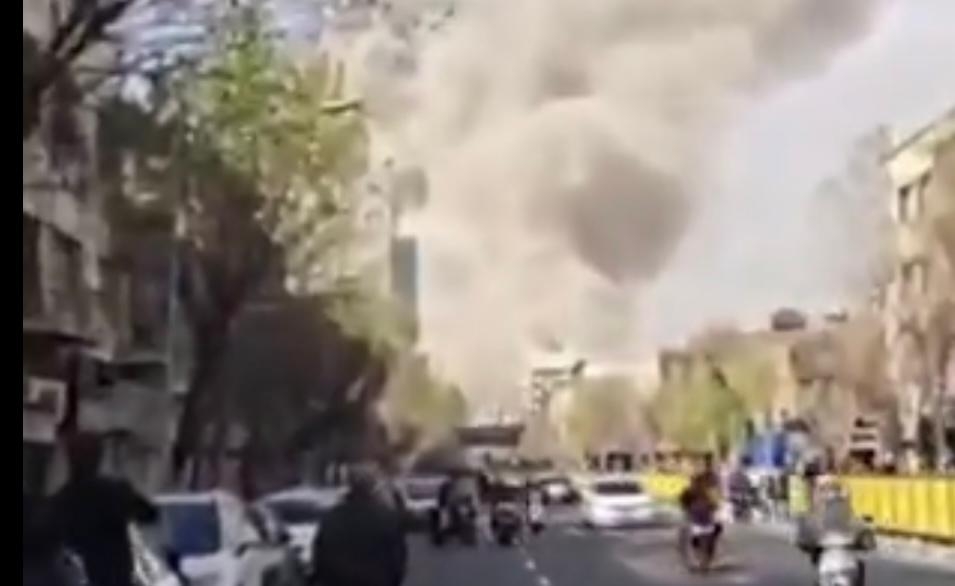 Iran zaprijetio zemljama u regiji: "Sklonite civile, slijede novi napadi na američke baze!"