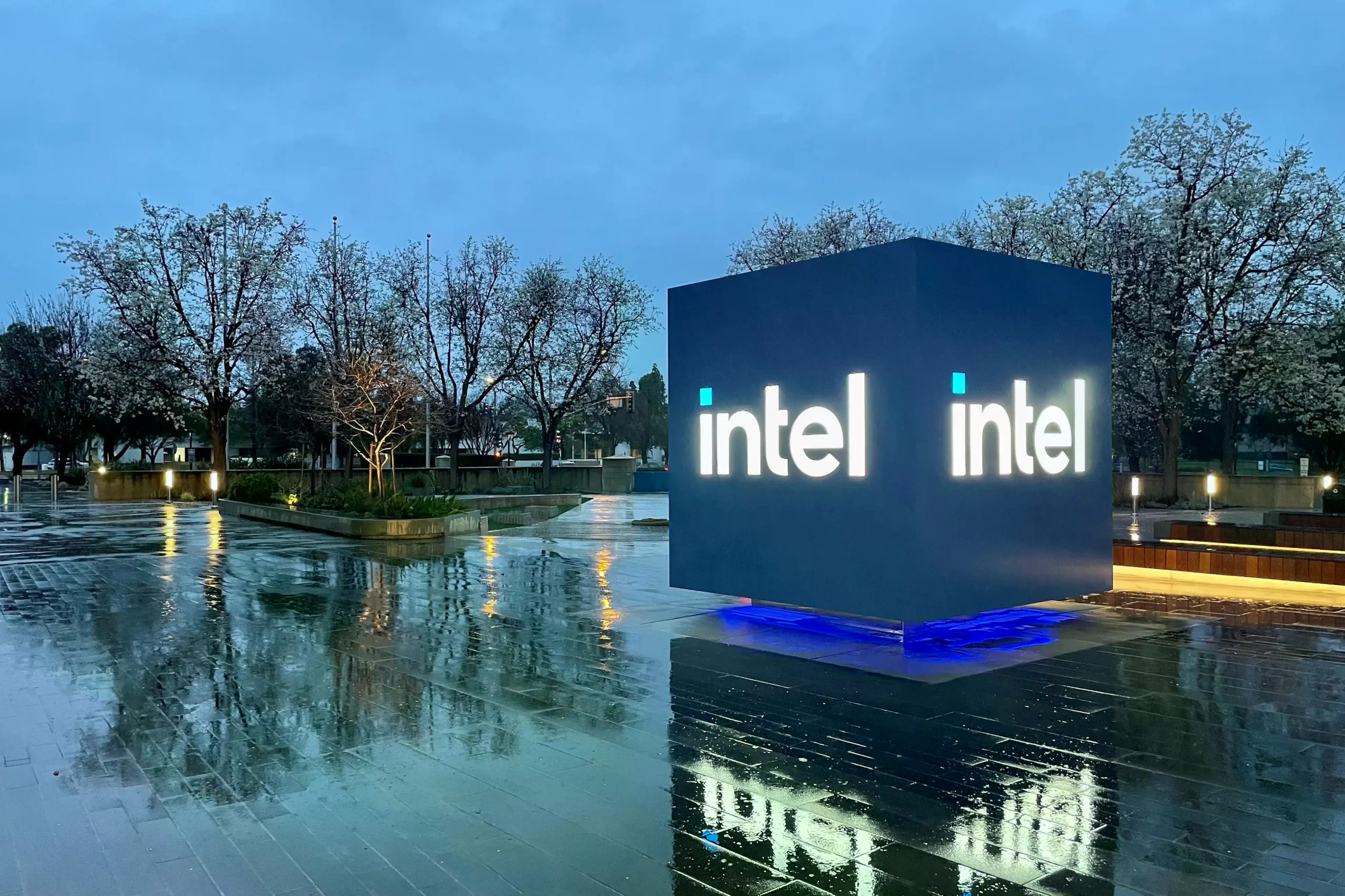 Intel je spašen – napravljen je povijesni presedan!