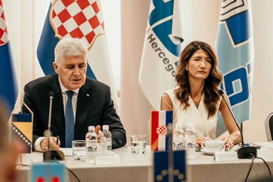 USHIĆENJE U ČOVIĆEVIM REDOVIMA: 'Nakon višegodišnje unitarističke uzurpacije ove dužnosti, u Predsjedništvo BiH stiže Darijana Filipović...'