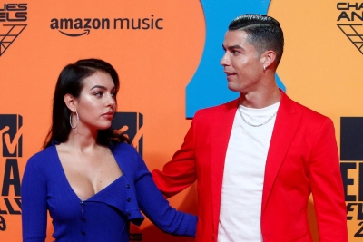 FOTO Bit će potpuno odsječeni od svijeta. Ronaldo i Georgina uzeli vilu na vrlo neobičnoj lokaciji, izgleda čudno