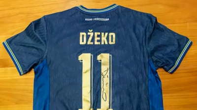 Džekin oproštajni dres na humanitarnoj aukciji, već je dostigao astronomsku cifru