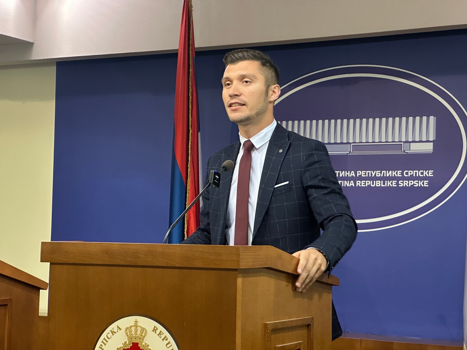 Da li ministri mogu da se prehrane sa pet KM dnevno?