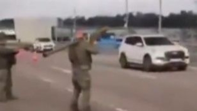 Ovaj snimak najbolje pokazuje totalni haos koji je vladao na ulicama Moskve