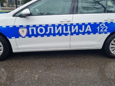 Sudar teretnog vozila i automobila u Gornjem Ratkovu, obustavljen saobraćaj