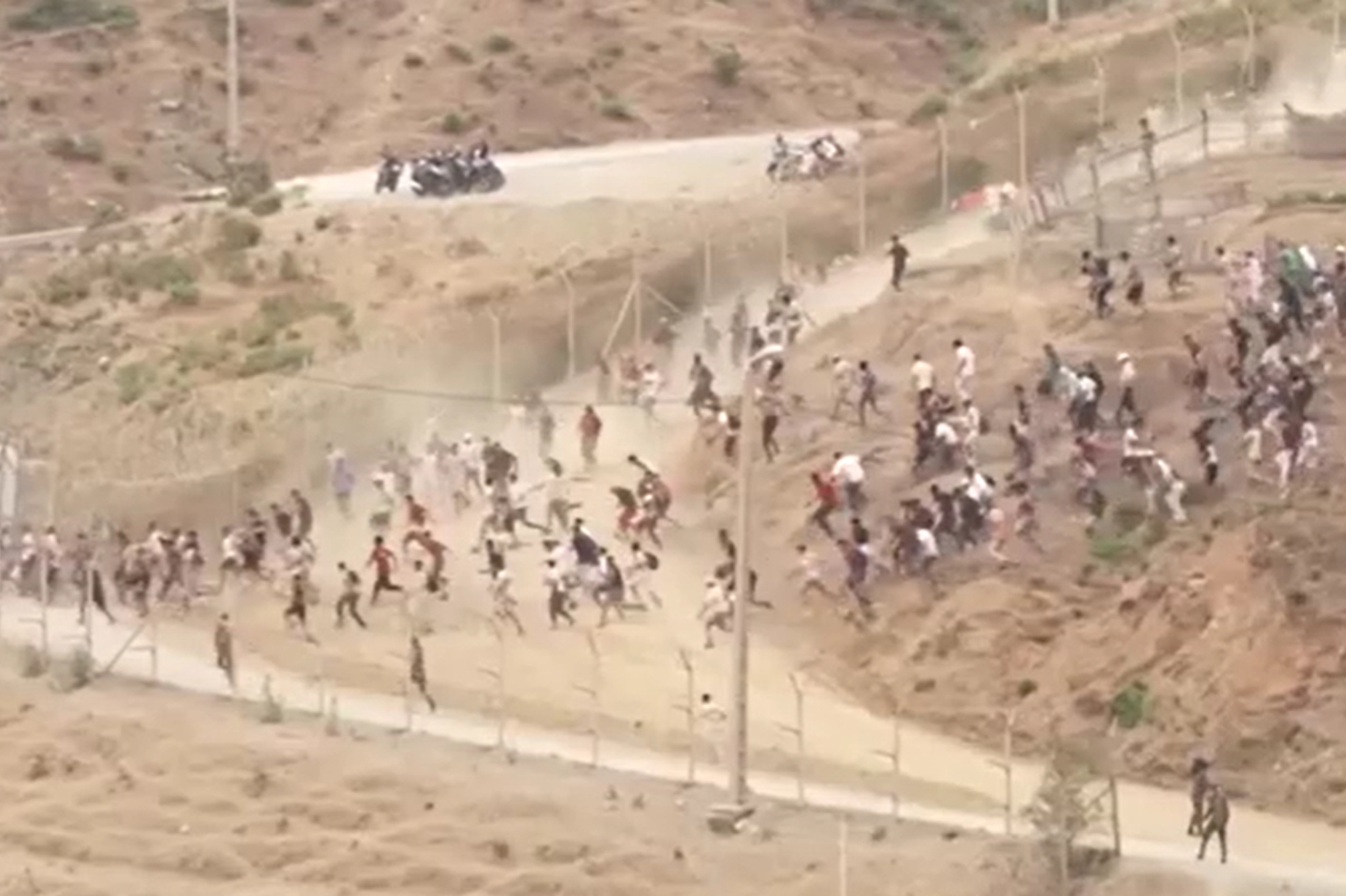 NOVI MASOVNI JURIŠ Migranti već imaju karte i upute, a sve bi se moglo dogoditi 15. kolovoza?