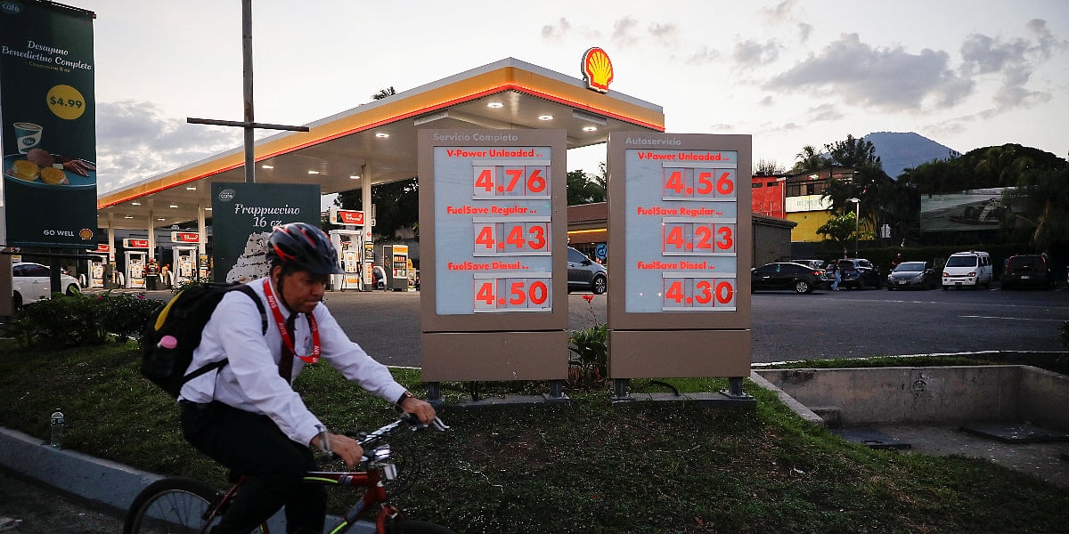 Cijene nafte nastavljaju padati, malo nedostaje da barel bude ispod 90 dolara