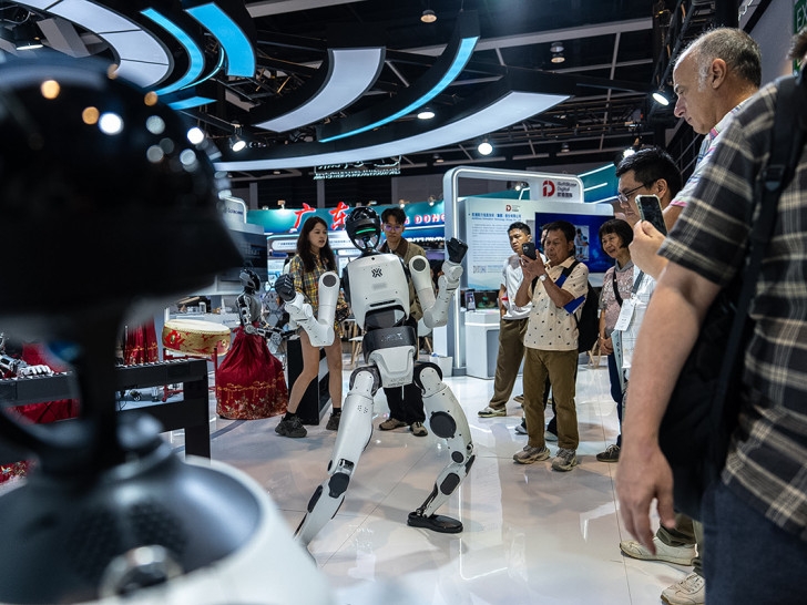 Više od 300 humanoidnih robota učestvovaće u polumaratonu