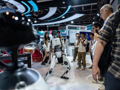 Više od 300 humanoidnih robota učestvovaće u polumaratonu