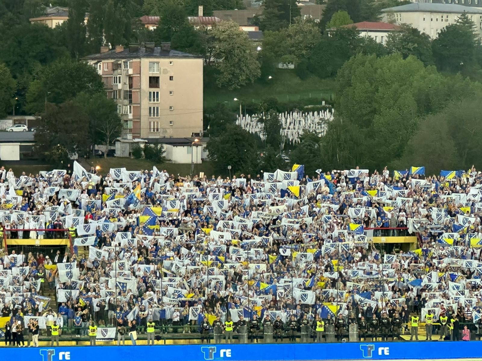 Video / Svi u jedan glas na Koševu: „Jedna si jedina“