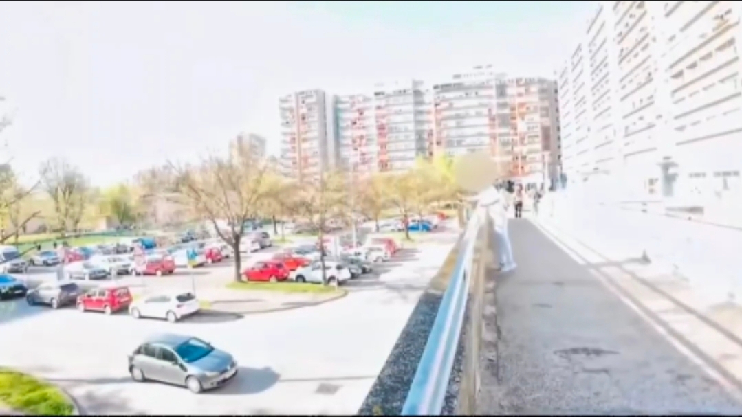 Zagreb: Maloljetnici gađali automobile jajima i sve snimali za TikTok, policija istražuje slučaj
