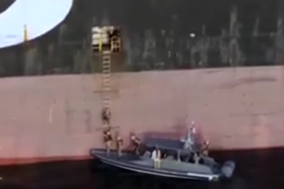 VIDEO Objavljena snimka upada Iranaca na dva broda, pogledajte akciju