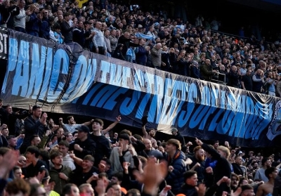 Siti srušio Arsenal i zapalio Englesku: Transparent s Etihada sve je rekao