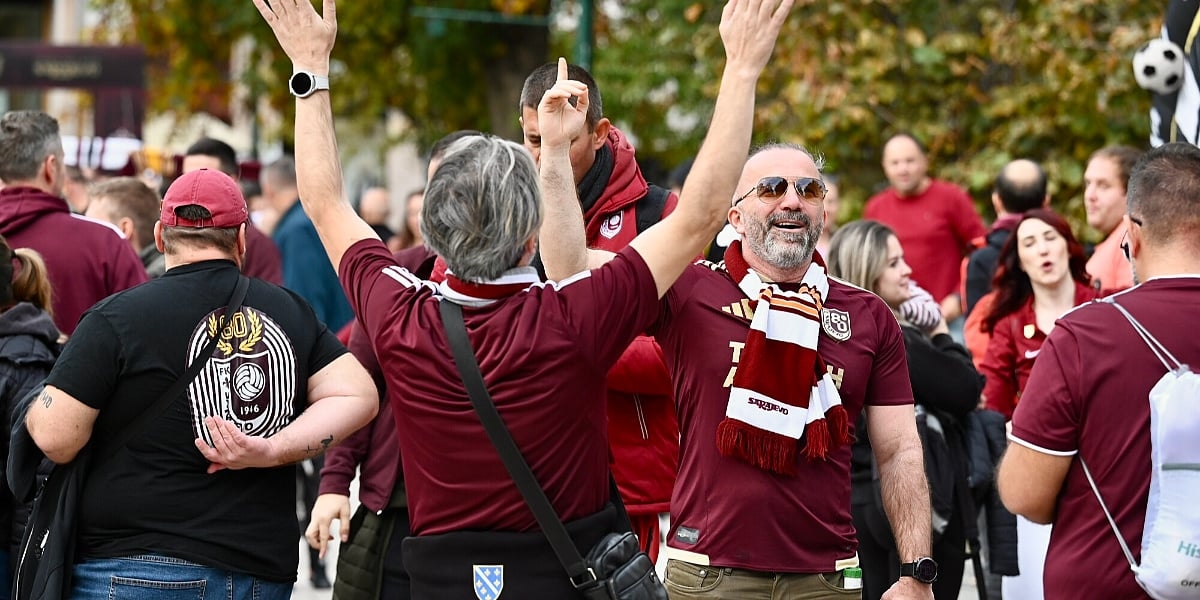 U centru grada održan "Bordo Family Day", druženje u čast 80. rođendana FK Sarajevo