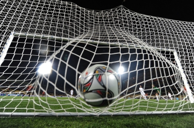 Haos u komšiluku: Urušio se dio tribina na stadionu usred meča, ima povrijeđenih